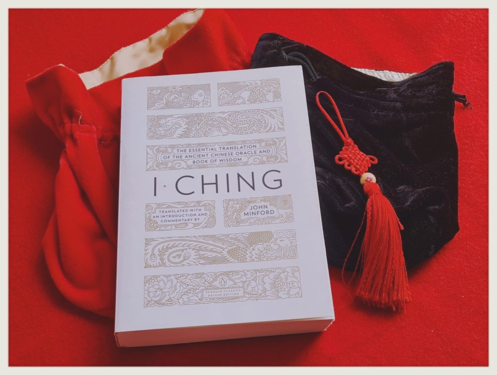 Le I Ching: d&eacute;couvrez comment les pratiques de divination primitives ont donn&eacute; un oracle toujours utilis&eacute; aujourd&rsquo;hui !