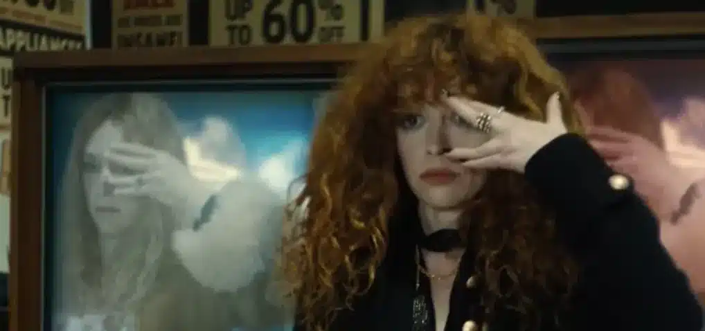 Dans les &eacute;toiles drap&eacute;e